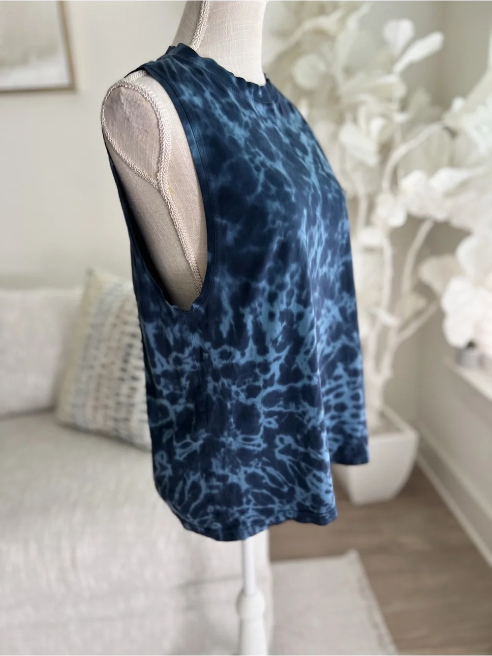 Lululemon All Yours Sleeveless Blue Tie-Dye Woman’s Tank Top